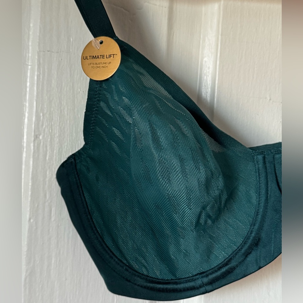 Brand new dark green Wacoal bra - lifting